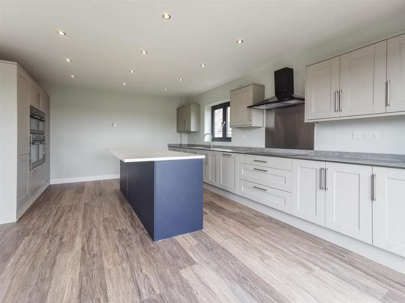 4 Bedroom Detached For Sale In Gainsborough Road, Middle Rasen, Market