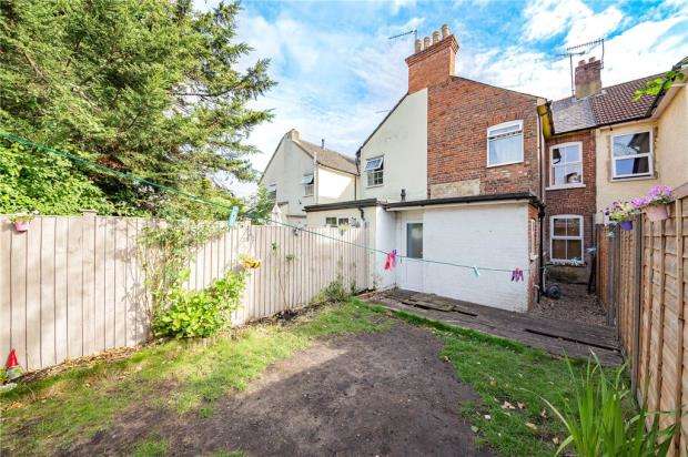 Find 3 Bedroom New Houses For Sale In Aldershot Zoopla
