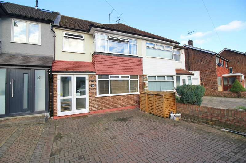 3 Bedroom Terraced For Sale In Longfield Lane, Cheshunt, EN7