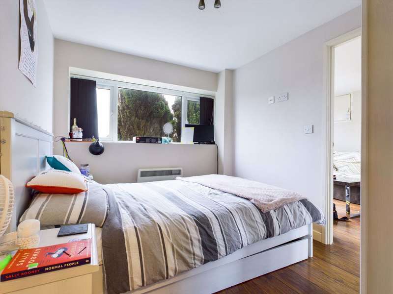 1 Bedroom Flat To Rent In Wolverstone Drive, Brighton, BN1