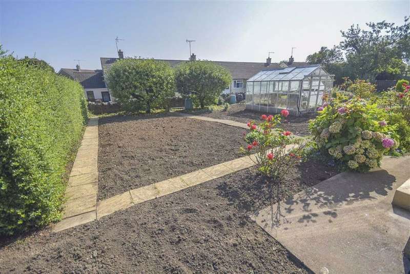 3 Bedroom Detached House For Sale In Horsford Road, Charfield, GL12