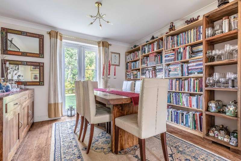 5 Bedroom Detached House For Sale In James Meadow, Langley, SL3