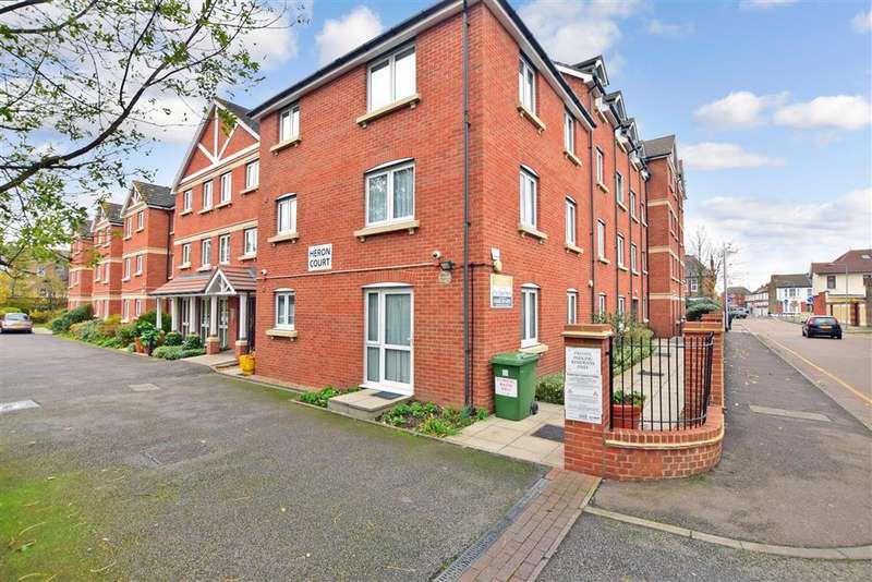 1 Bedroom Flat For Sale In Morland Road, , Ilford, Essex, IG1