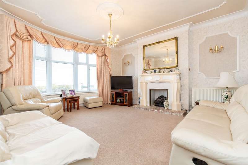 4 Bedroom Detached House For Sale In Locks Common Road, Porthcawl, CF36