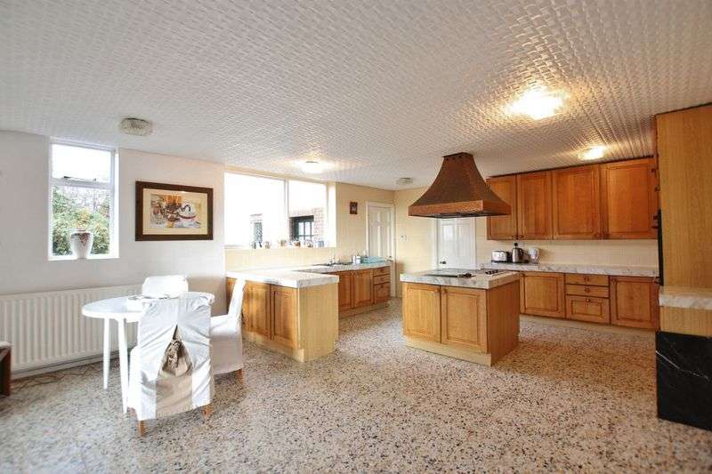 7 Bedroom Property For Sale In Telegraph Road, Thurstaston, Wirral, CH61