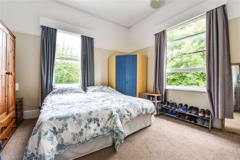 2 Bedroom Flat For Sale In Manor Road, Worthing, West Sussex, BN11