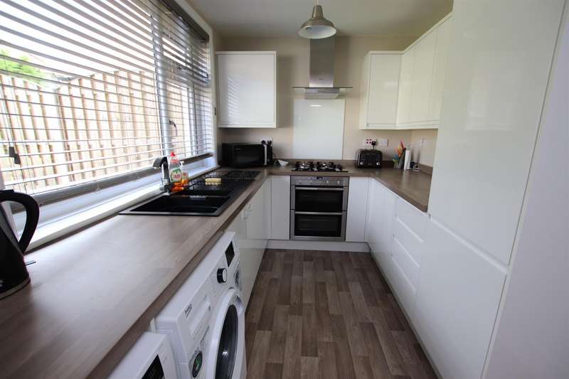 3 Bedroom SemiDetached House For Sale In Kings Road, Wrose, Bradford, BD2