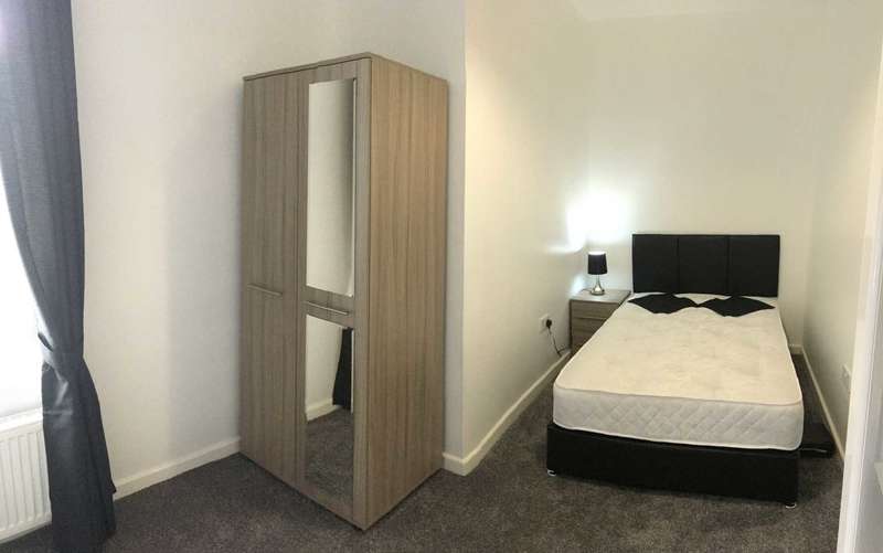 1 Bedroom Studio Flat To Rent In Barnsley Road Room, South Elmsall, WF9