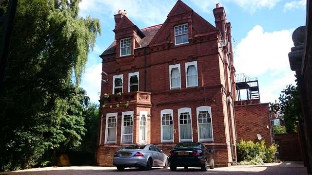 1 Bedroom Studio Flat To Rent In Thornloe Court, Barbourne, Worcester, WR1