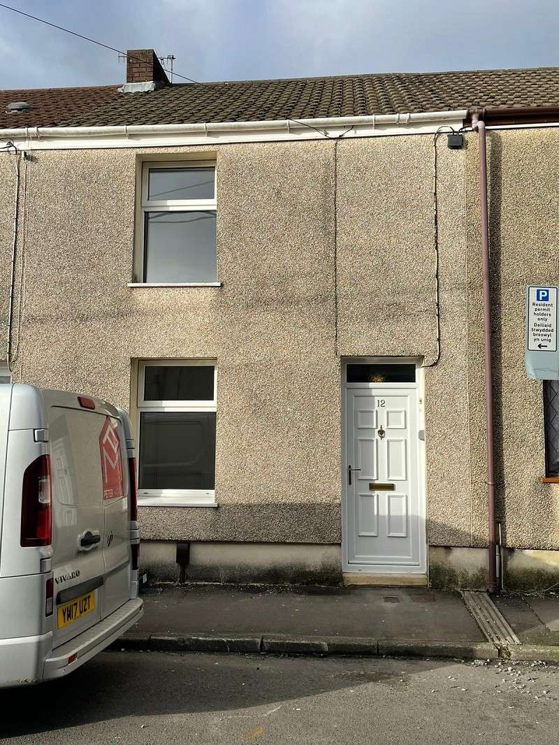 2 Bedroom End Of Terrace House To Rent In Elias Street, Neath, Neath Port Talbot. SA11