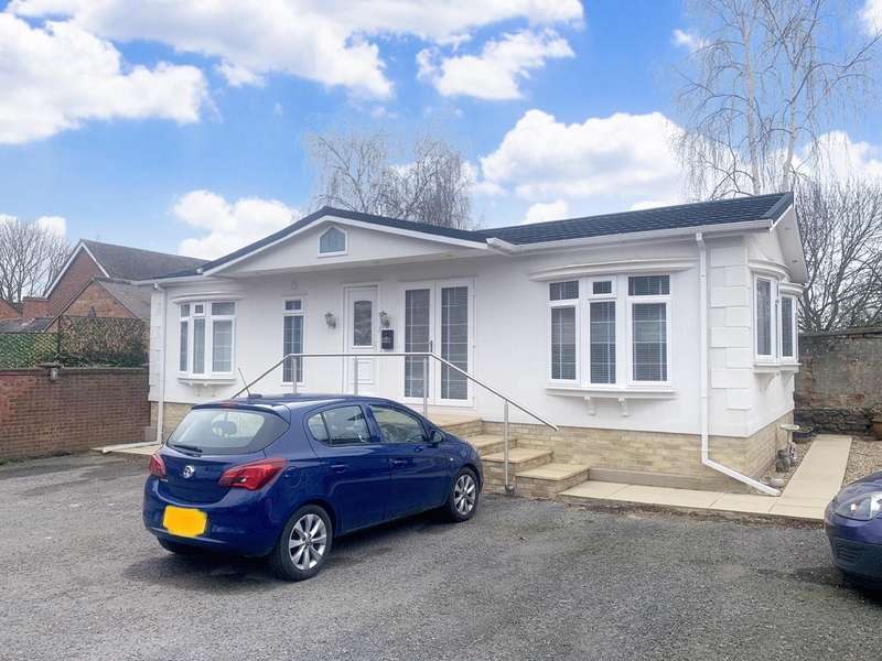 2 Bedroom Park Home Mobile Home For Sale In The Green, Mountsorrel