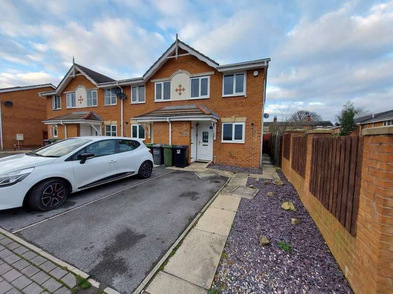 Houses for sale & to rent in WF12 8QD, Chickenley Lane,,Dewsbury East