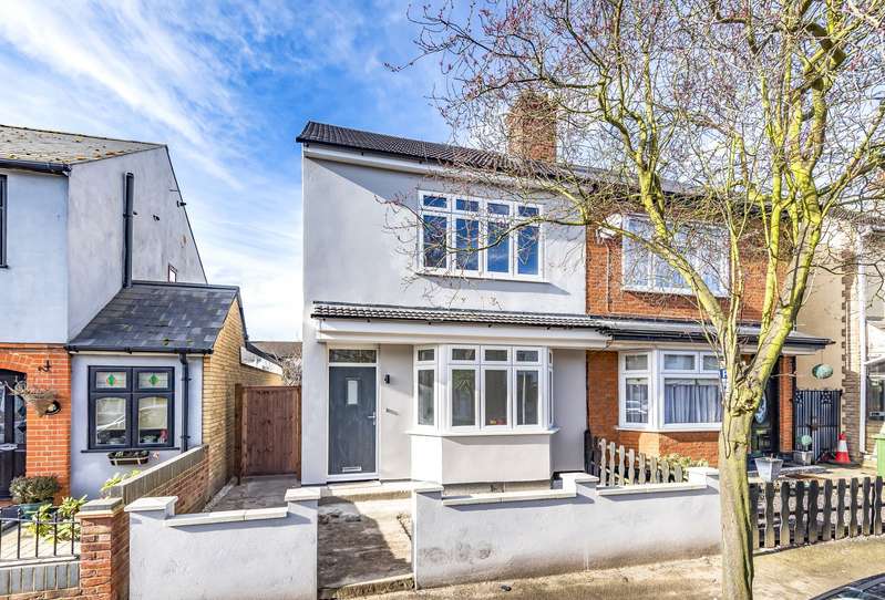 Houses for sale in Romford, Greater London