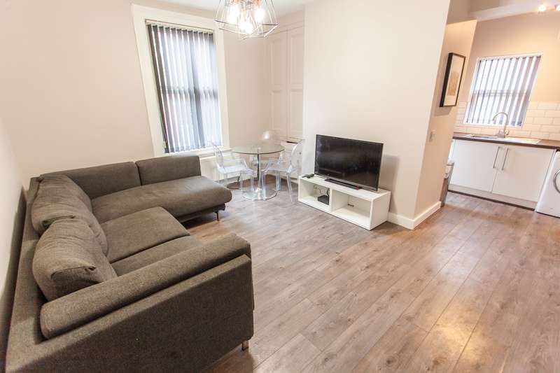 5 Bedroom Terraced House To Rent In Romer Road, L6 6dj,