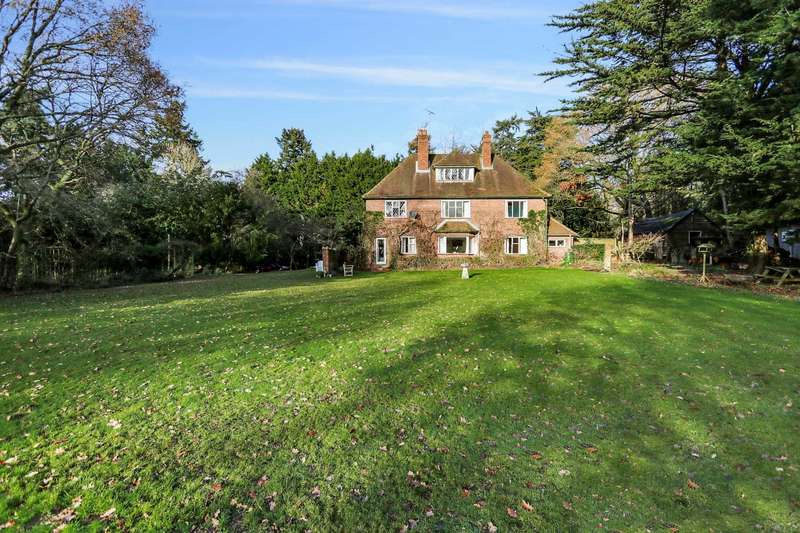 6 Bedroom Detached House For Sale In Pangbourne, Berkshire, RG8