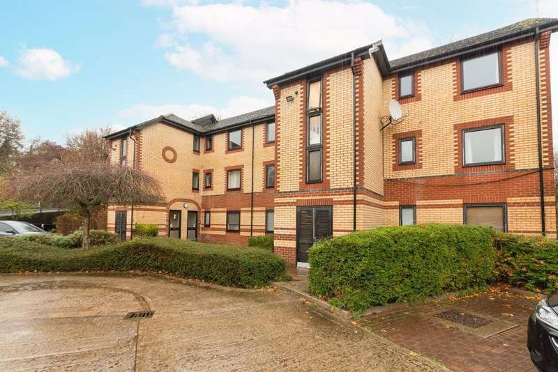 1 Bedroom Flat To Rent In Wokingham, RG40