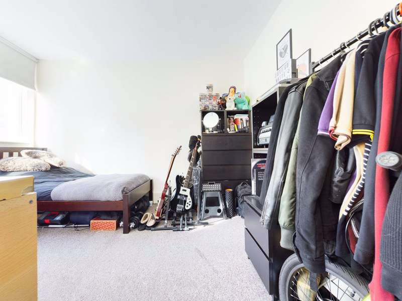 Flat To Rent In St Georges Road, Brighton BN2