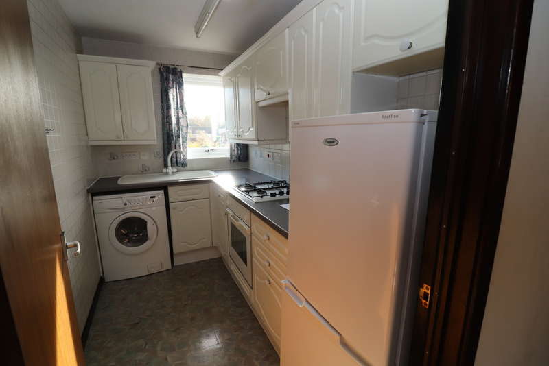 2 Bedroom End Of Terrace House To Rent In Aylward Close, Hadleigh