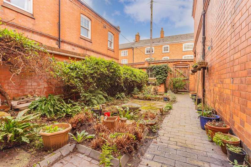 9 Bedroom Property For Sale In Coventry Road, Narborough, Leicester, LE19