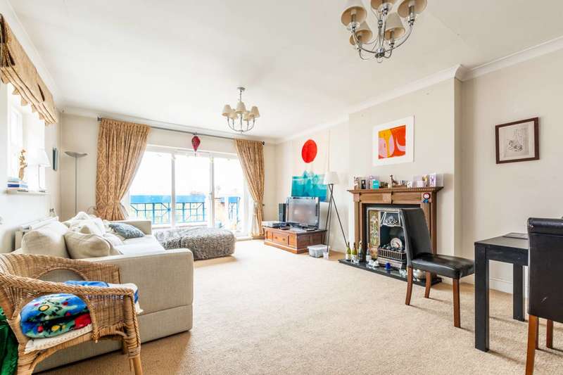 3 Bedroom Flat To Rent In Putney Hill, Putney, SW15