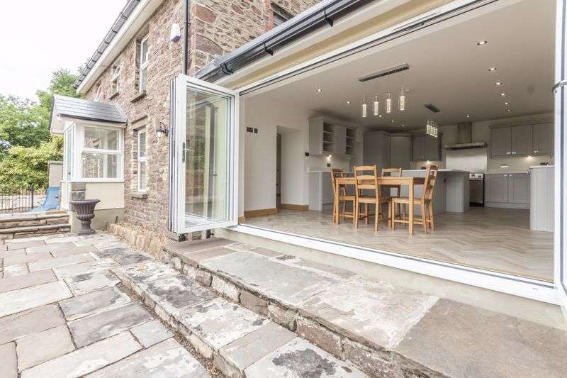 4 Bedroom Property For Sale In Pontymason Lane, Rogerstone, Newport, NP10