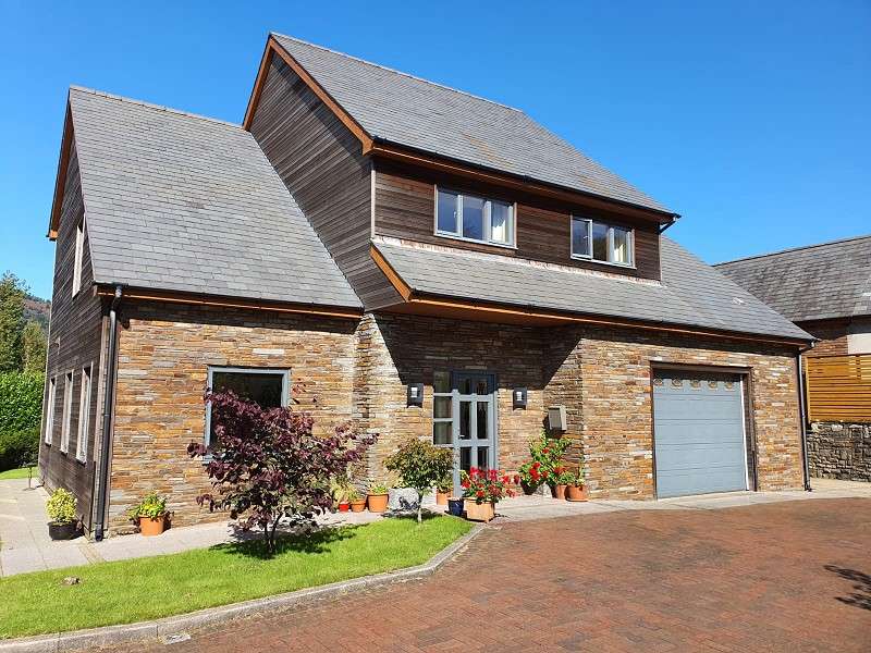 4 Bedroom Detached For Sale In Forest Lodge Lane, Cwmavon, Port Talbot
