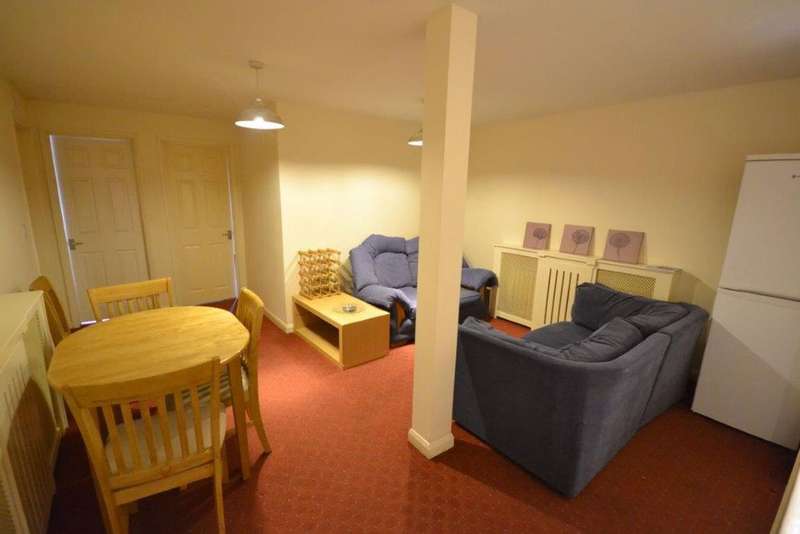 3 Bedroom Apartment To Rent In Clarendon Park Road, Leicester, LE2