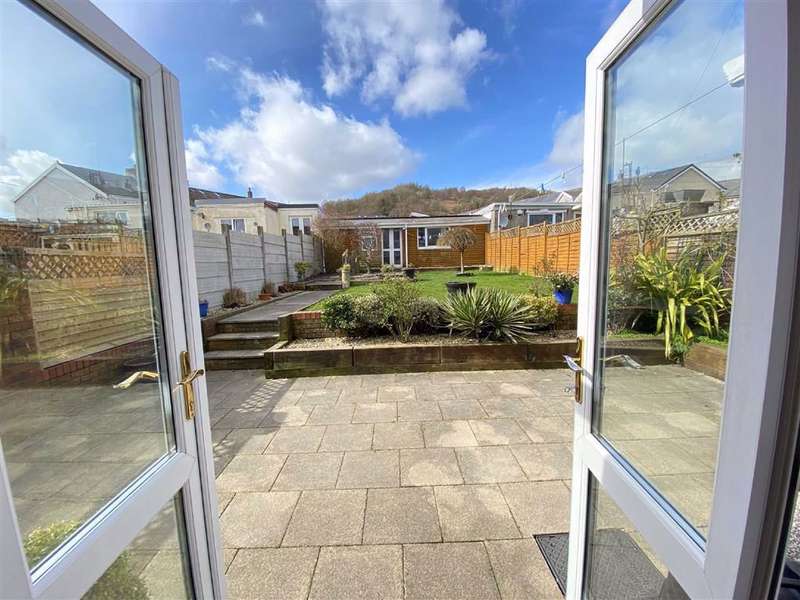 3 Bedroom End Of Terrace House For Sale In Brynheulog Terrace