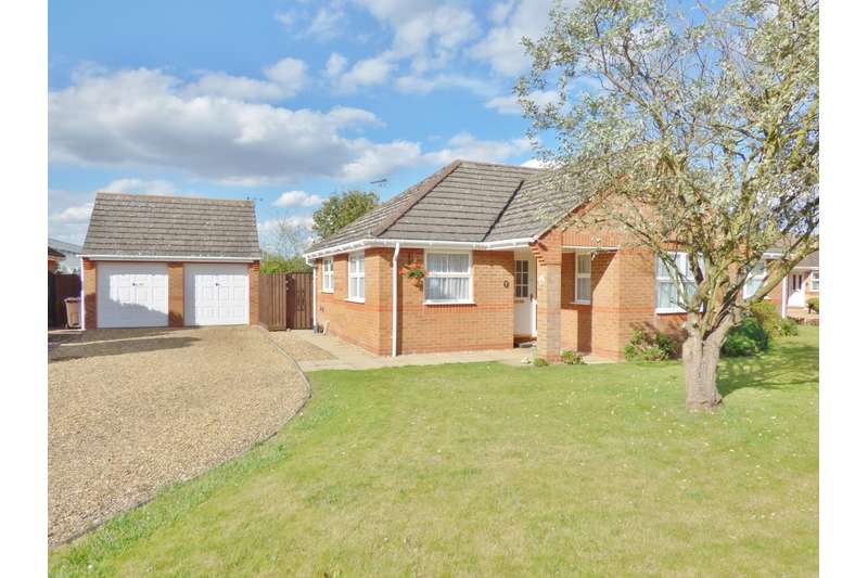 3 Bedroom Bungalow For Sale In Grocock Close, Moulton Seas End