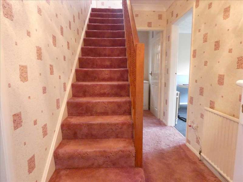 3 Bedroom Detached House For Sale In St Nicholas Drive, Wybers Wood