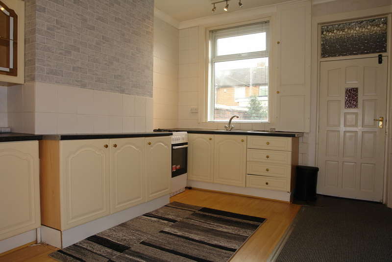 2 Bedroom Terraced House For Sale In Burnley Lane, Chadderton, Oldham, OL9