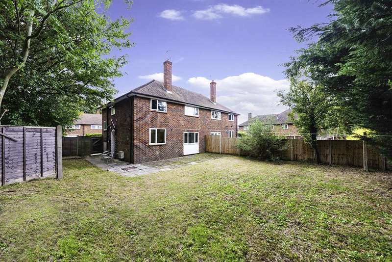 3 Bedroom House For Sale In Radstock Way, Merstham, RH1