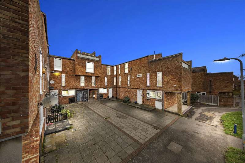 Houses for sale & to rent in SS15 5YL, FINCHES CHASE,,Lee Chapel North