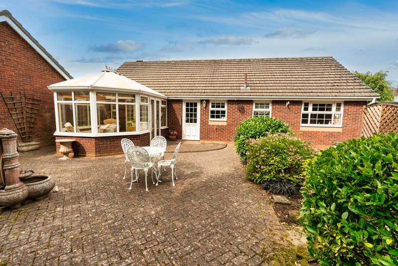 3 Bedroom Property For Sale In 'autumn' Moss Grove, Kingswinford, DY6