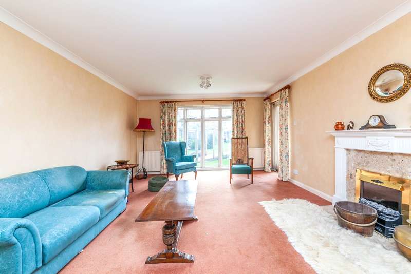 2 Bedroom Apartment For Sale In Leigh Corner, Cobham, KT11
