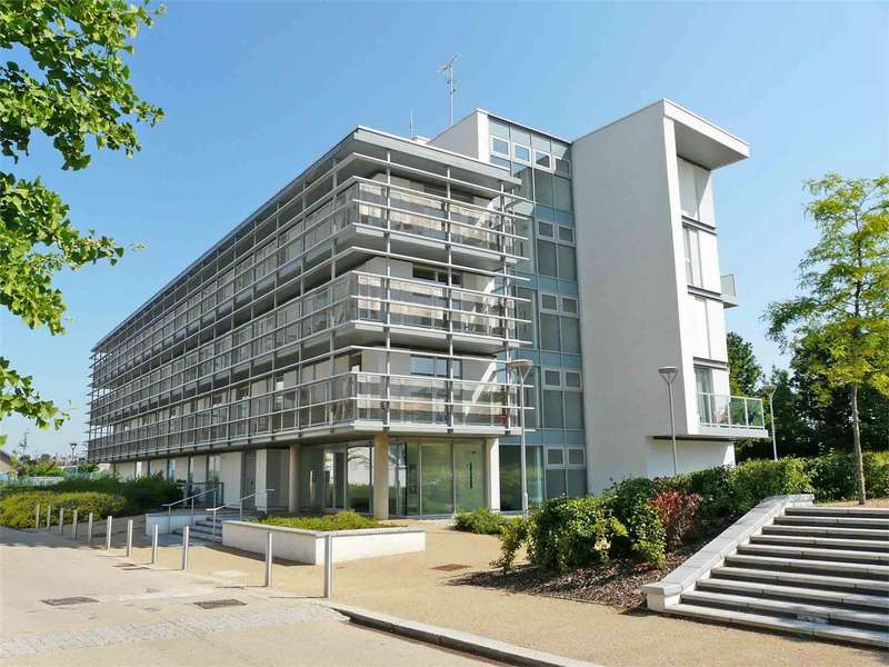 2 Bedroom Apartment To Rent In Kinnear Apartments, New River Village, Hornsey N8