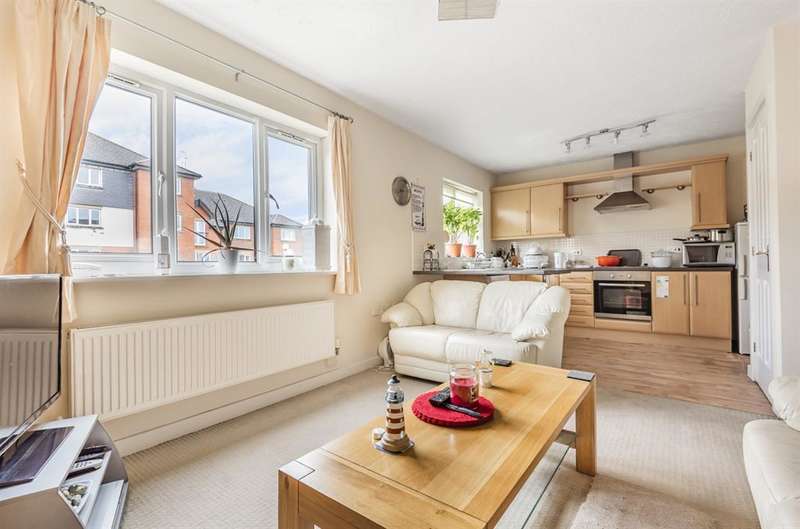 2 Bedroom Apartment For Sale In Collegiate Way, Swinton, Manchester, M27