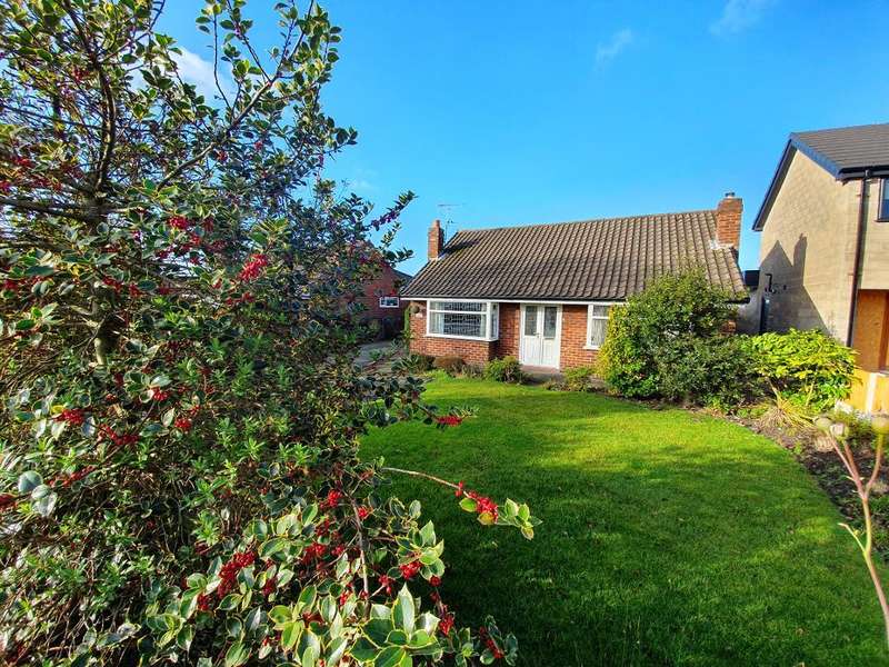 3 Bedroom Detached Bungalow For Sale In Slag Lane, Lowton, WA3