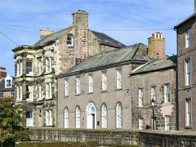 4 Bedroom Town House For Sale In Quay Walls, Berwickupontweed