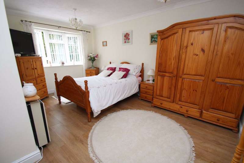 3 Bedroom Detached Bungalow For Sale In Churchlands, North Bradley
