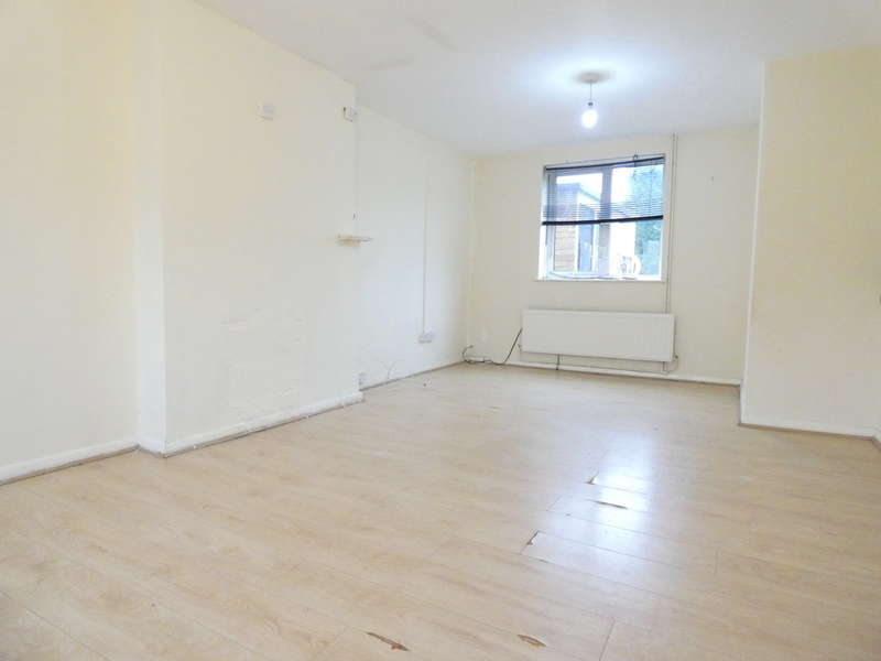 3 Bedroom Terraced To Rent In Beaumont Leys Lane, Leicester, LE4