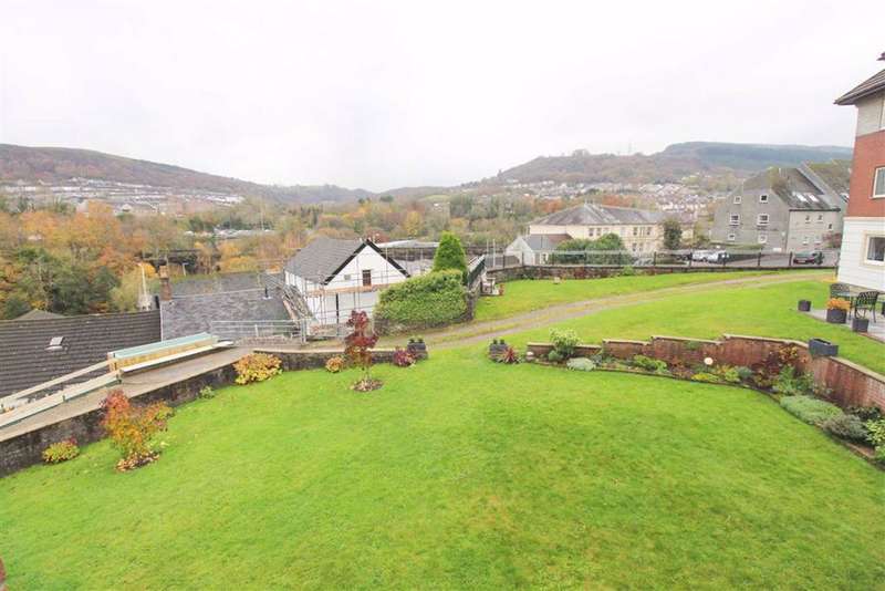2 Bedroom Apartment Flat To Rent In Pavia Court, Pontypridd, CF37
