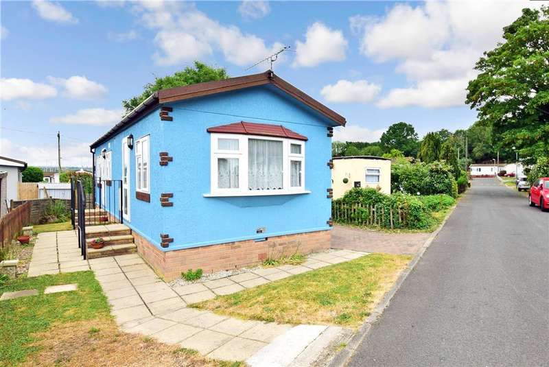 1 Bedroom Park Home For Sale In Vicarage Lane, Hoo, Rochester, Kent, ME3