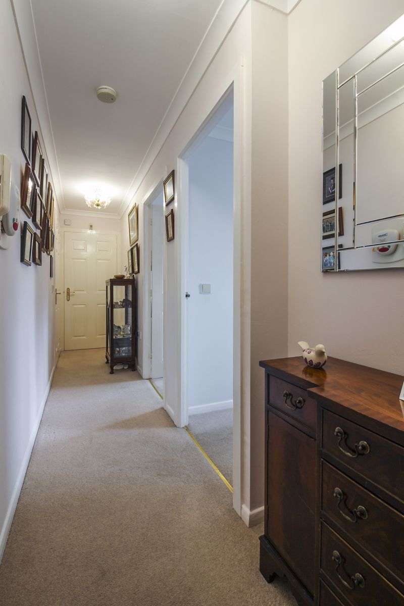 1 Bedroom Property For Sale In Uplands Court, Rogerstone, Newport, NP10