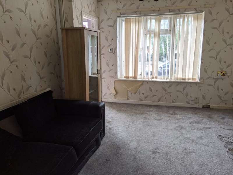 Semi Detached For Sale In Keats Road, Wolverhampton, West Midlands, WV10