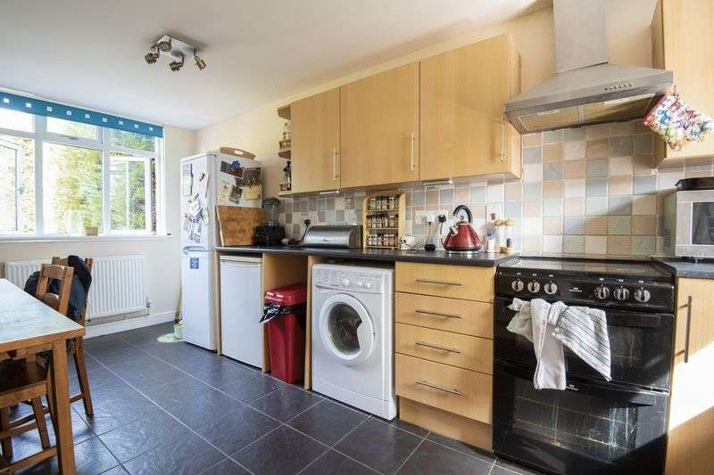3 Bedroom Property For Sale In Devizes, Wiltshire, SN10