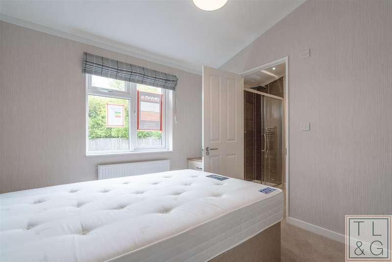 2 Bedroom Park Home For Sale In Broadway Road, Evesham, WR11