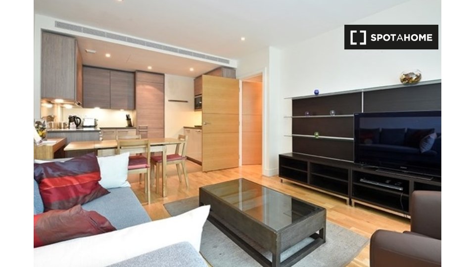 2 Bedroom Flat To Rent In St George’s Wharf Tower, SW8