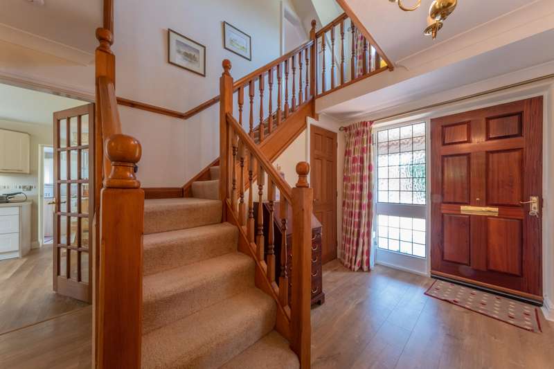 4 Bedroom House For Sale In Orchard Dene, Cuddington, CW8