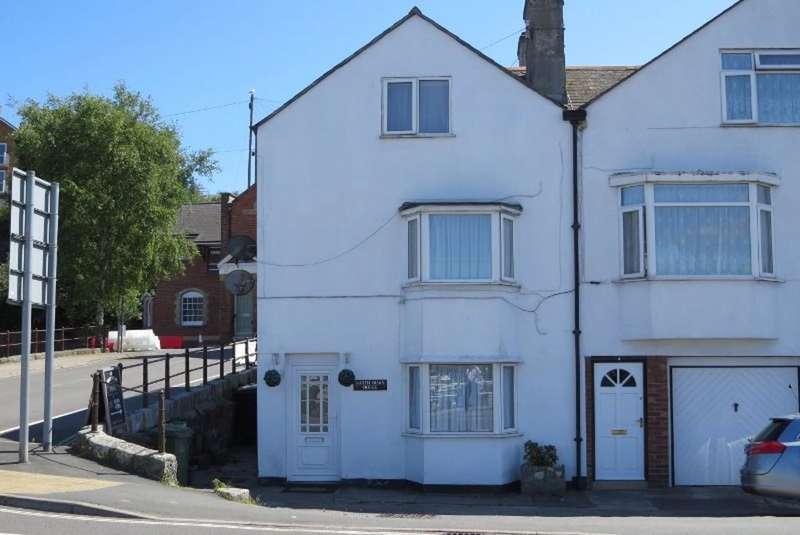 3 Bedroom House To Rent In North Quay, Weymouth, DT4
